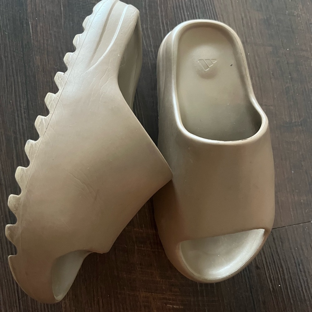 Yeezy Slides
